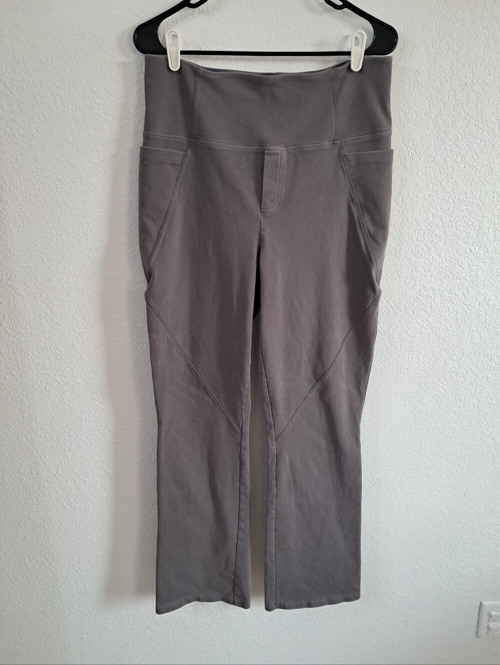 Women With Control Pants LT Gray Tummy Control Waist Band Pullon Pockets Casual